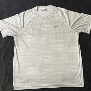 Under Armour Men's Light Gray Short Sleeve Heatgear